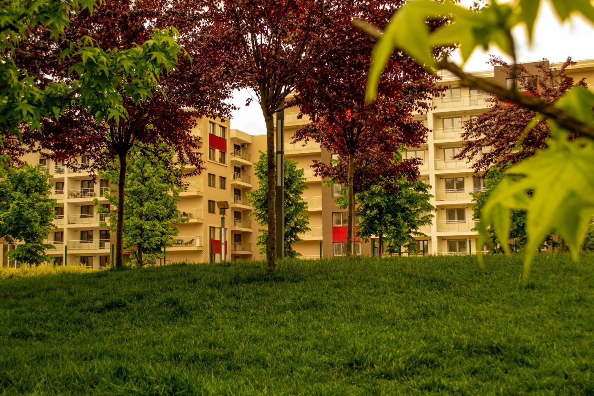 Apartment Solar D3, Private Parking, One Bedroom Бухарест Екстер'єр фото